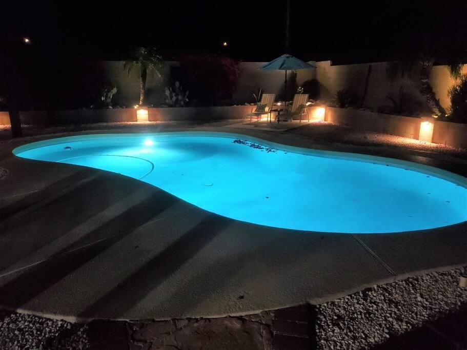 מסה Cozy Home With Pool, Fire Table, Bbq, Rv Parking מראה חיצוני תמונה
