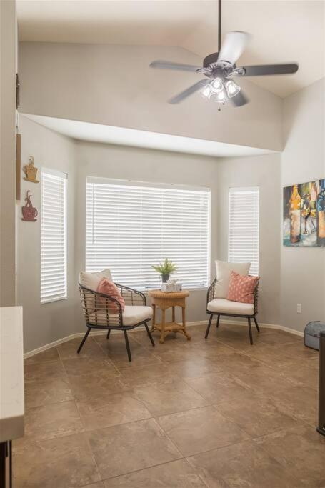 מסה Cozy Home With Pool, Fire Table, Bbq, Rv Parking מראה חיצוני תמונה